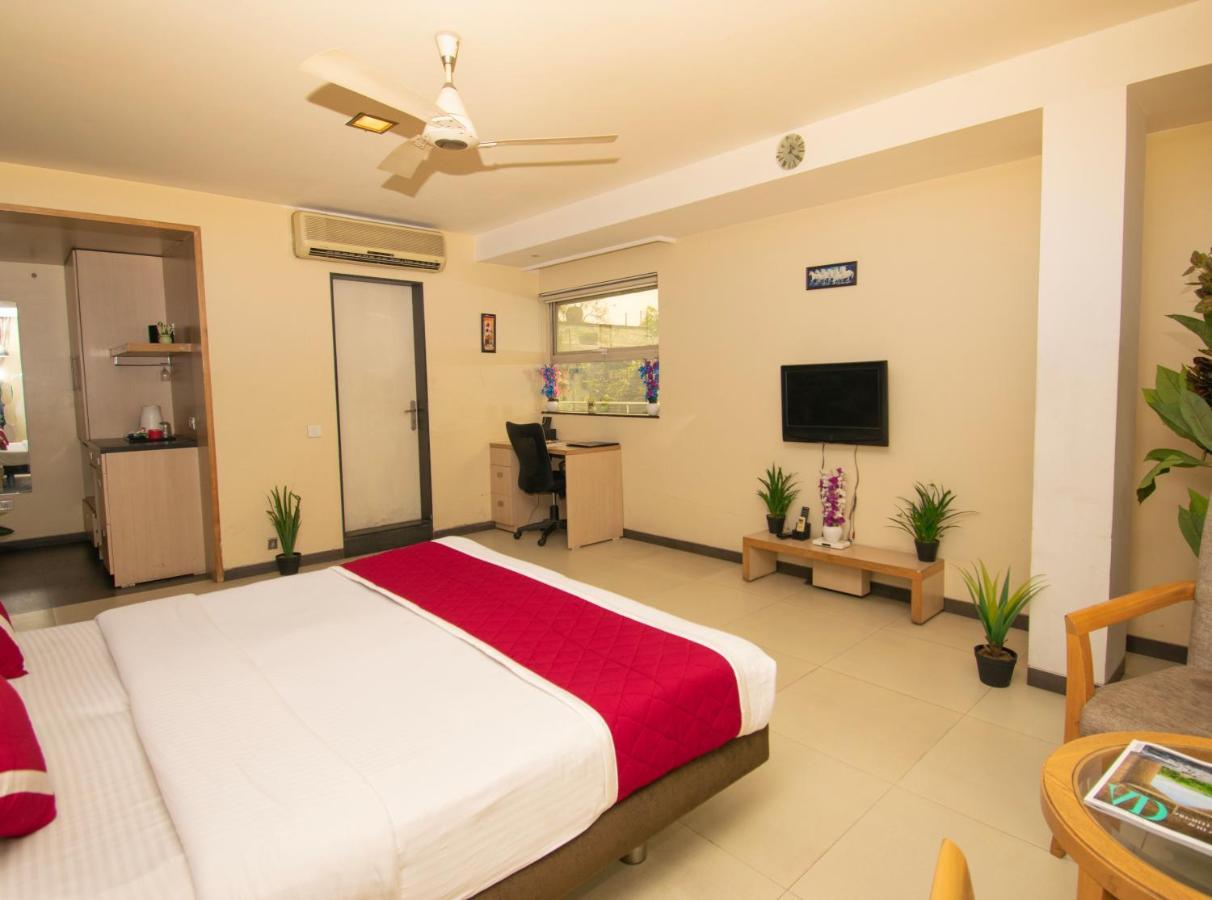 Octave Koregaon Park Poona Buitenkant foto