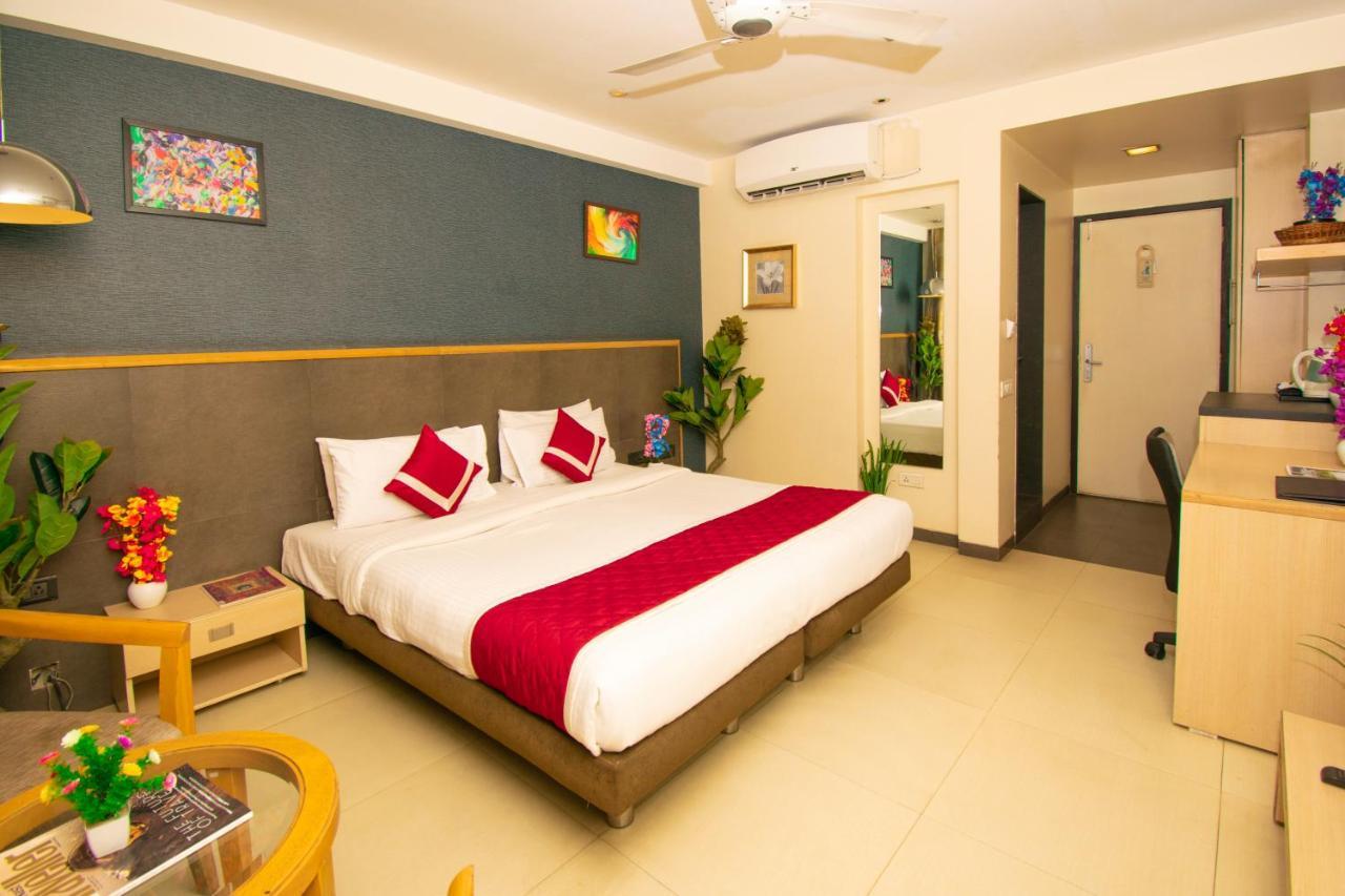 Octave Koregaon Park Poona Buitenkant foto